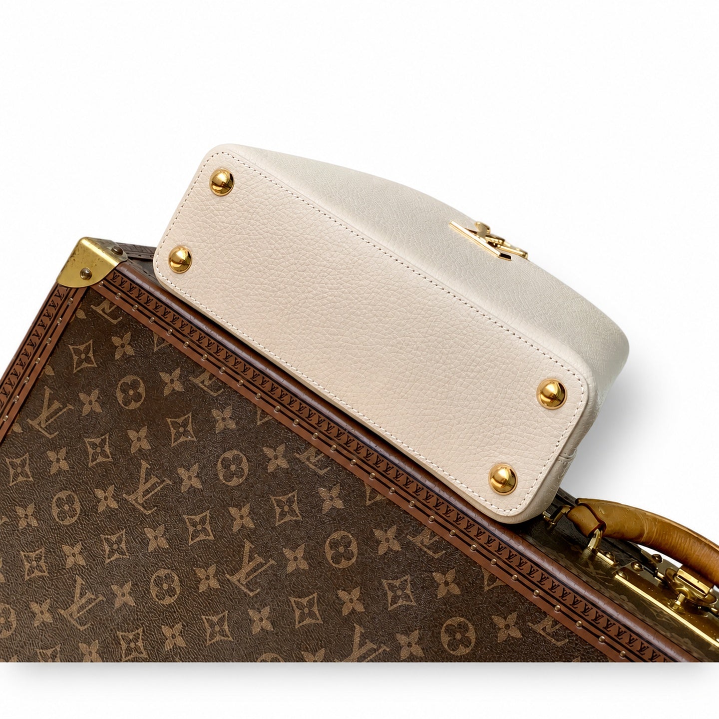 Louis Vuitton Capucines Small Leather Beige Gray Handbag