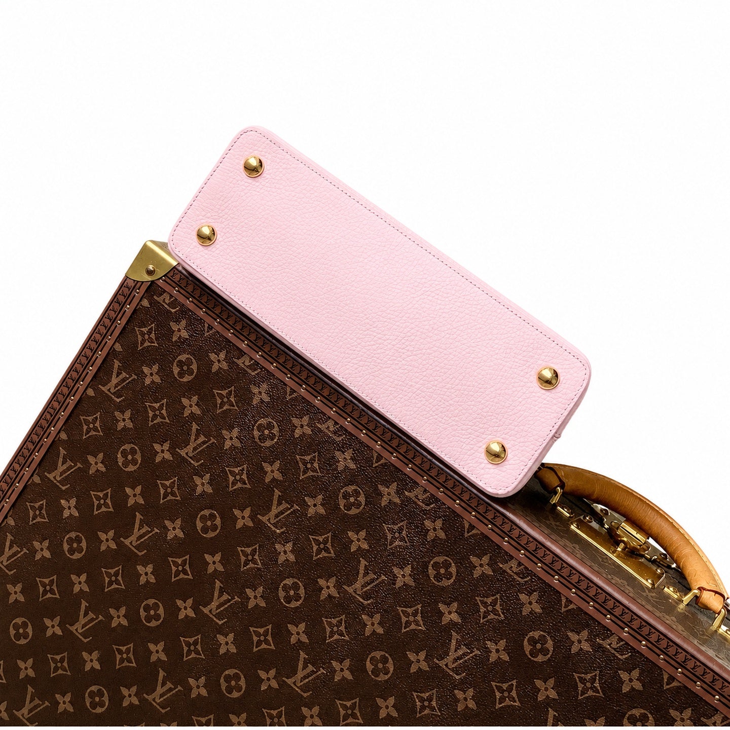 Louis Vuitton Capucines Medium Leather Pink Handbag