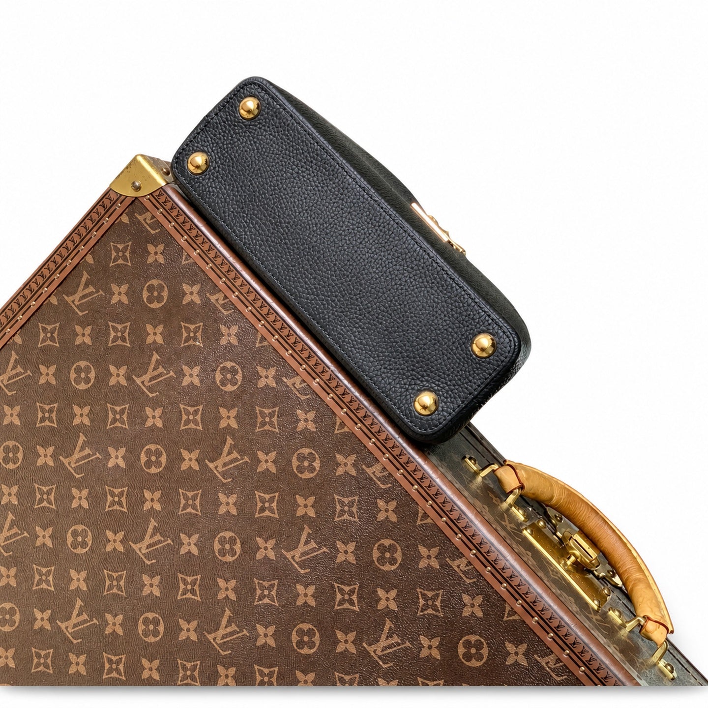Louis Vuitton Capucines Small Leather Black Handbag