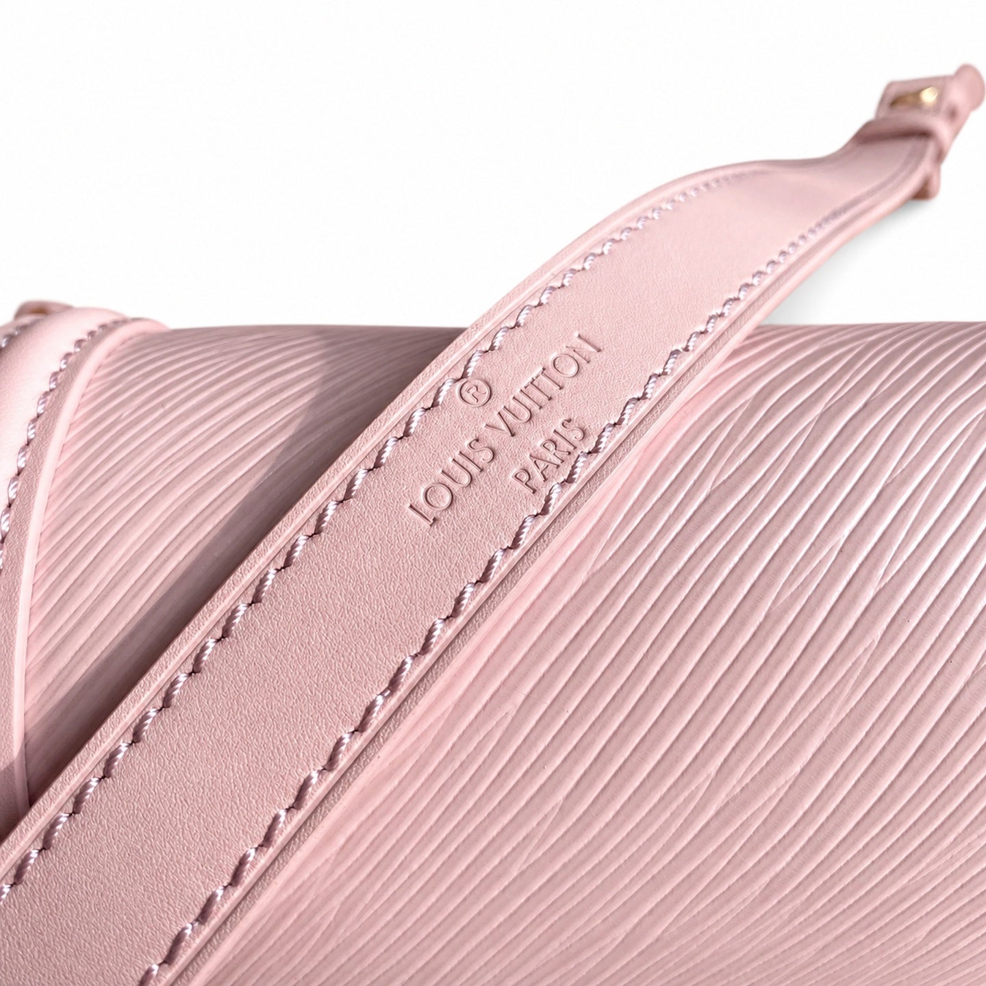 Louis Vuitton Dauphine Medium Leather Pink Handbag