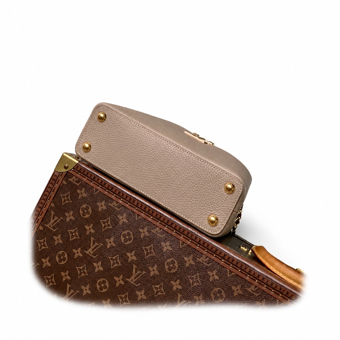 Louis Vuitton Capucines Small Leather Gray Handbag