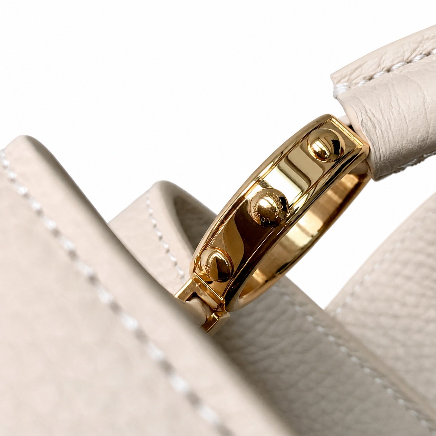 Louis Vuitton Capucines Small Leather Beige Gray Handbag