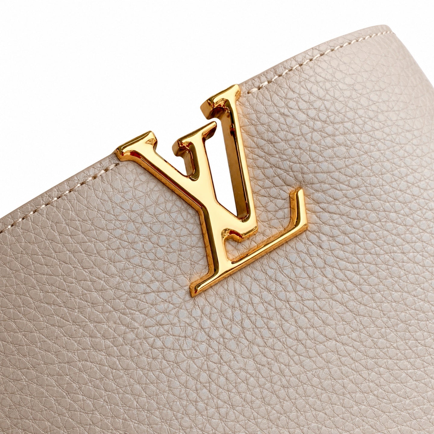 Louis Vuitton Capucines Small Leather Gray Handbag