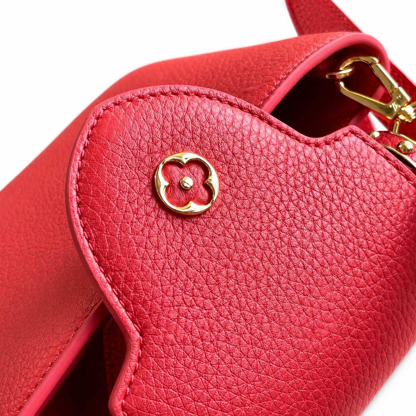 Louis Vuitton Capucines Small Leather Red Gold Handbag